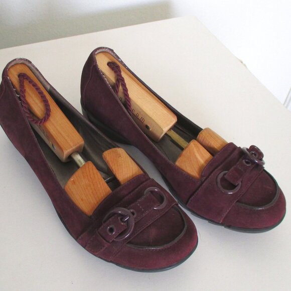 Kenneth Cole Reaction Womens Plum Suede Flat Loafer - Size 6M - Picture 2 of 10